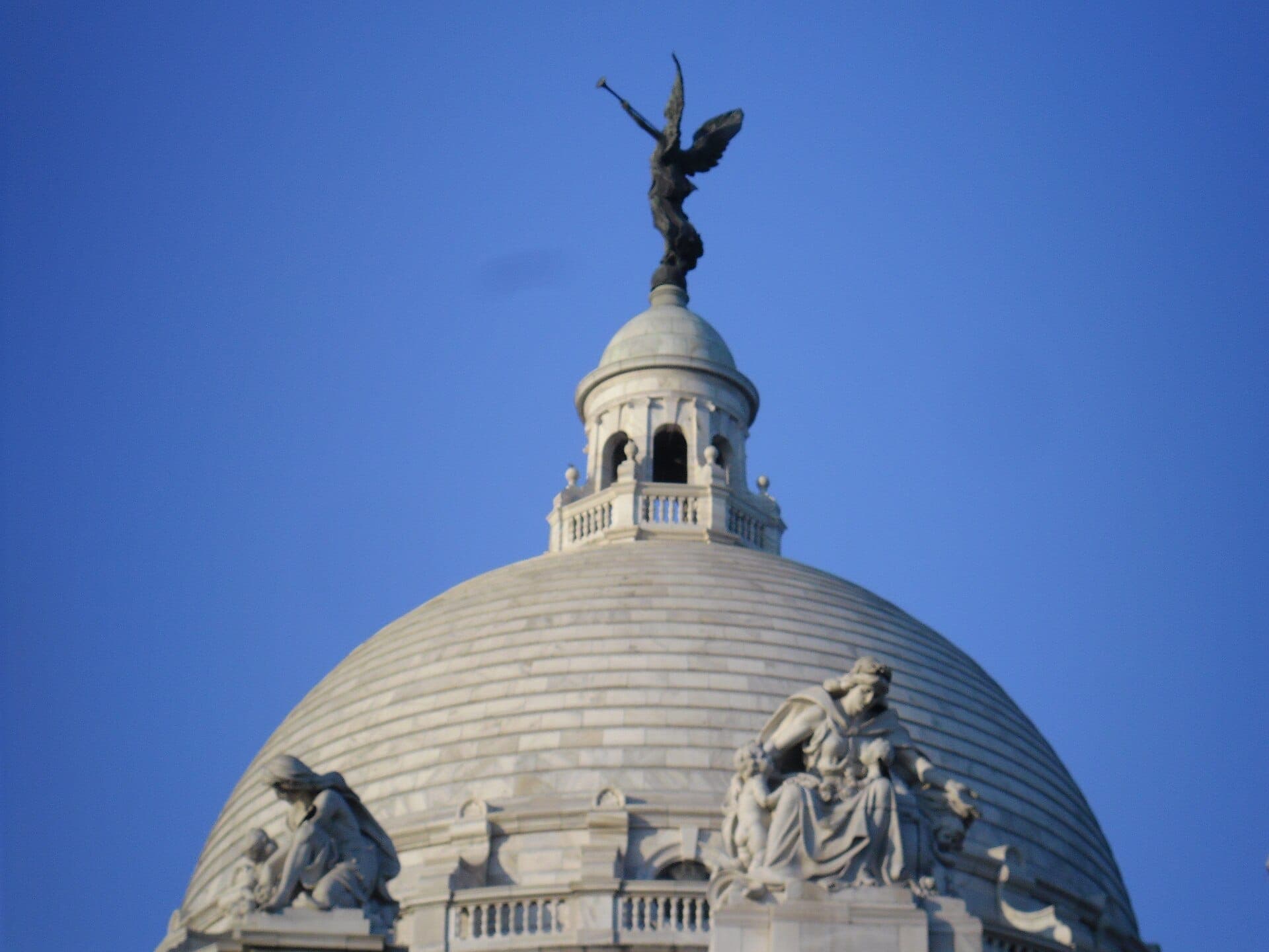 Victoria Memorial Angel
